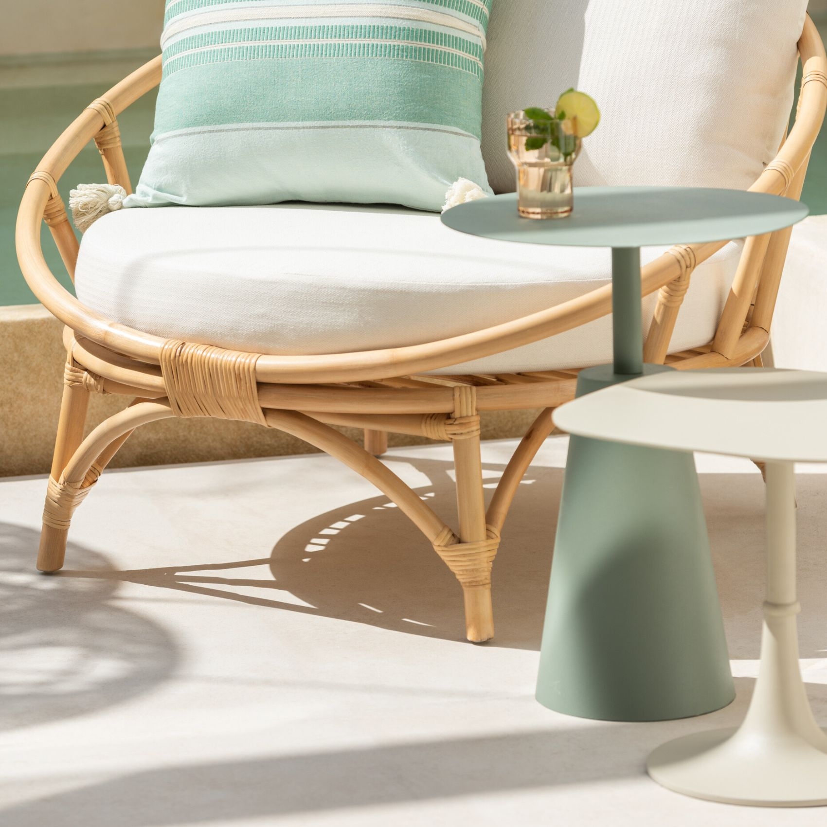 Tables d'appoint carré bord arrondi en métal lot de 2 — vue 6