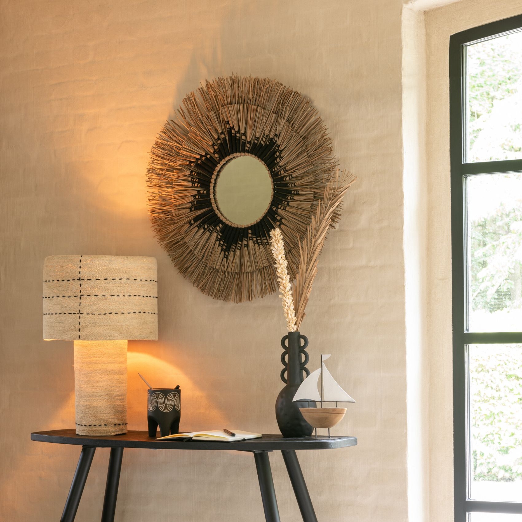 Lampe à poser pontillés en jonc de mer naturel — vue 5