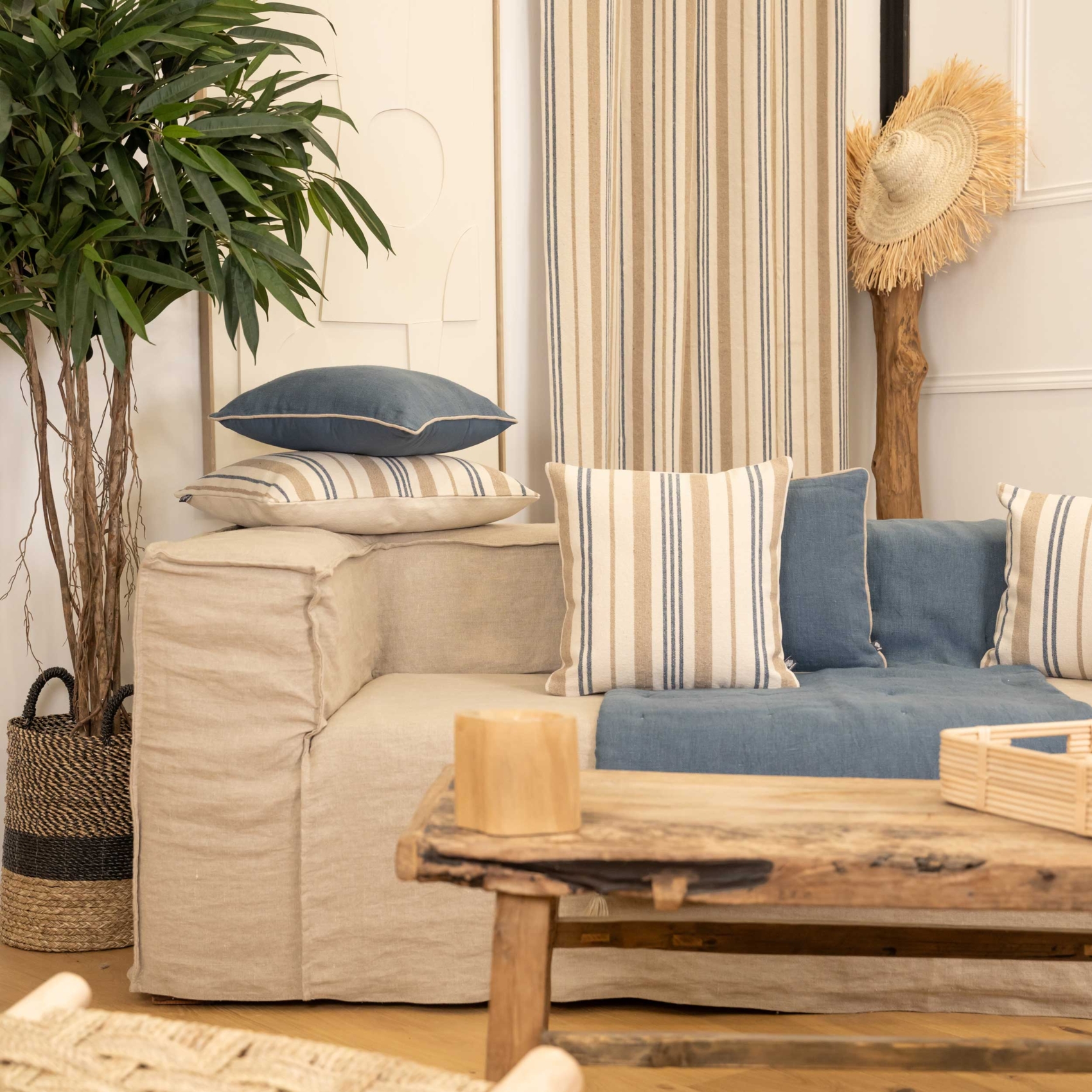 Coussin décoratif matelassé à rayures en toile canevas — vue 6