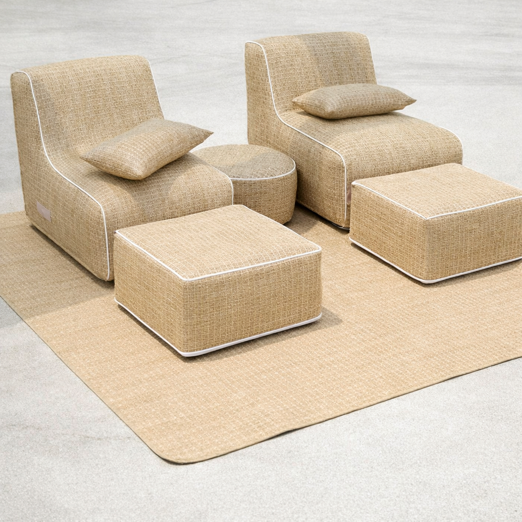Pouf carré gonflable pour extérieur FORMENTERA — vue 3