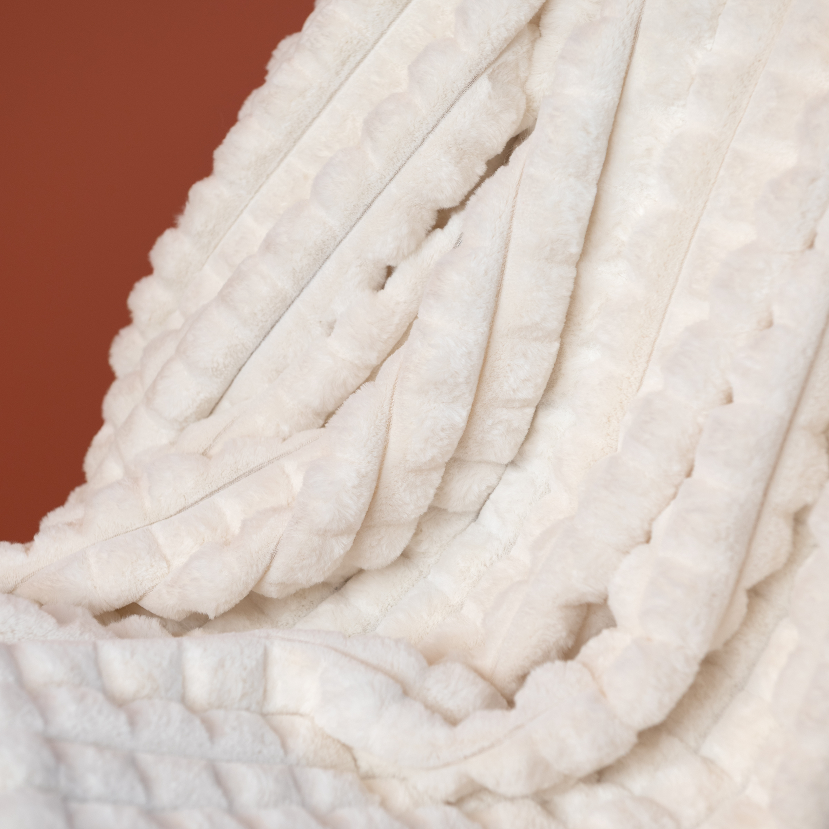 Tissu fausse fourrure effet matelassé — vue 3