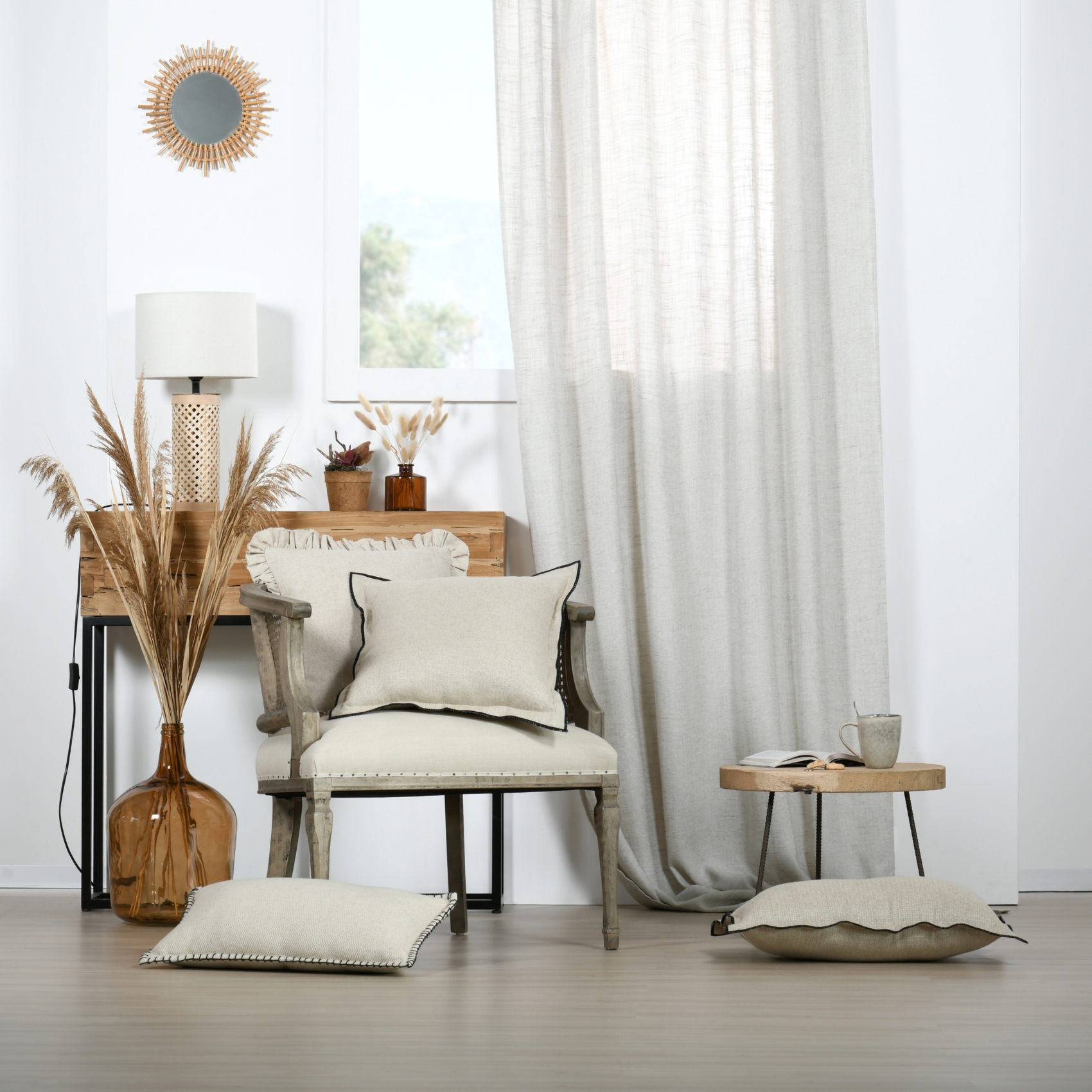 Coussin à volants en coton et lin — vue 3