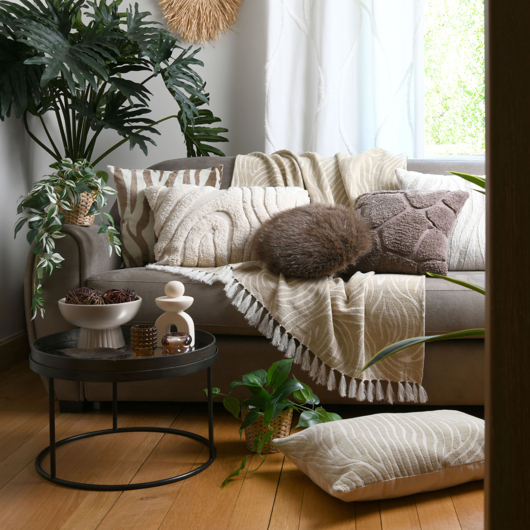 Plaid en polycoton à motif félin et franges — vue 4