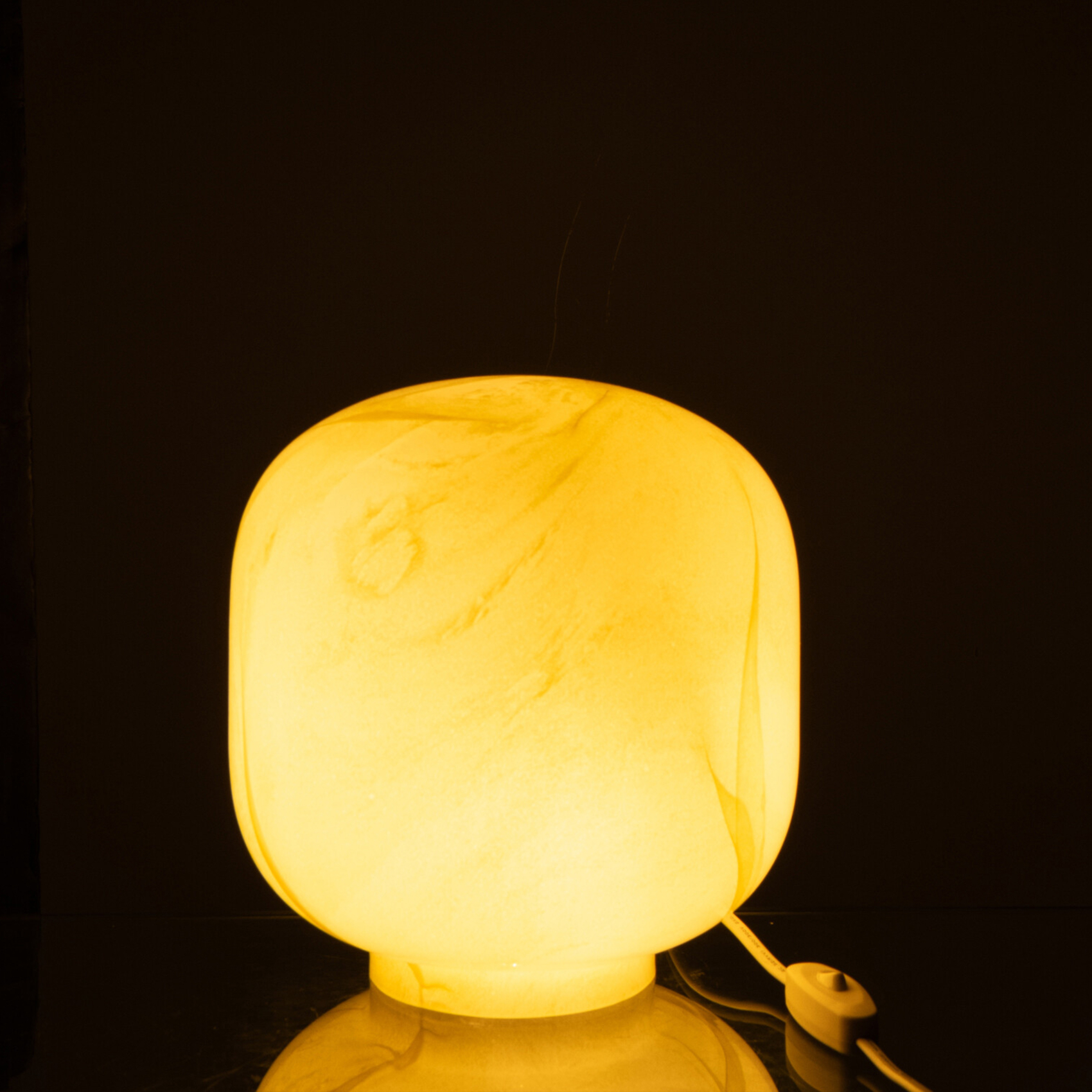 Lampe à poser en verre — vue 4