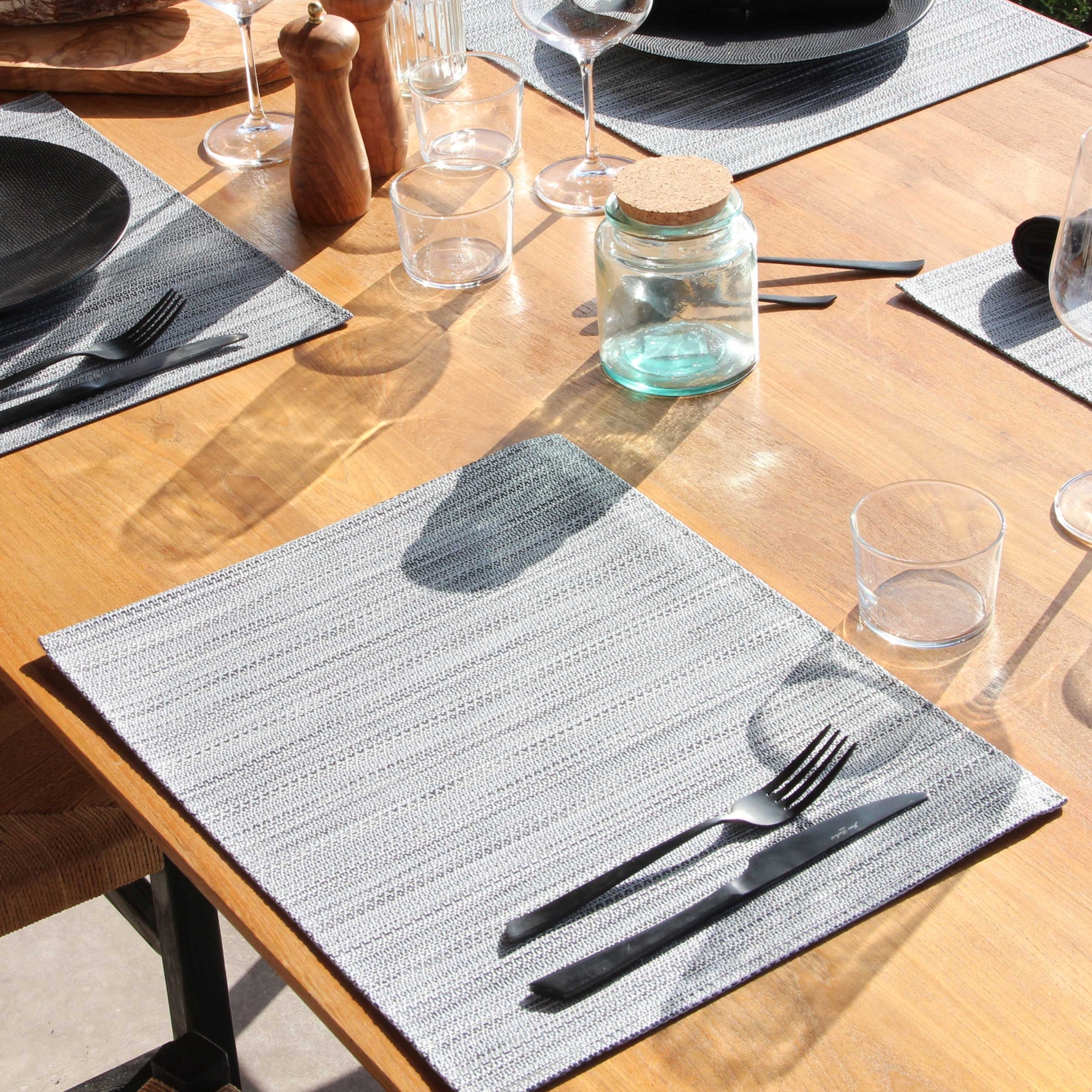 Set de table tissé effet métal