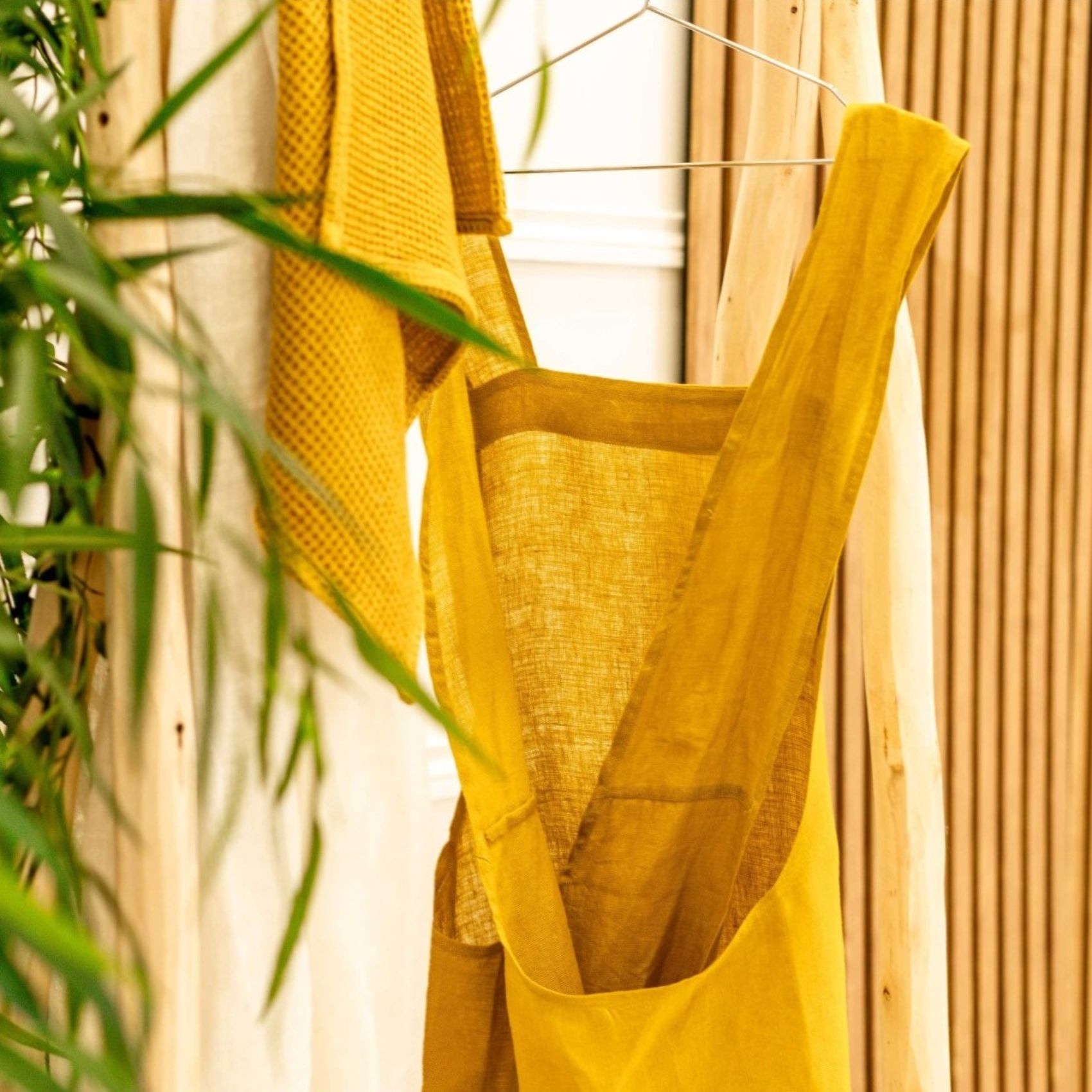 Tablier japonais en lin lavé — vue 3