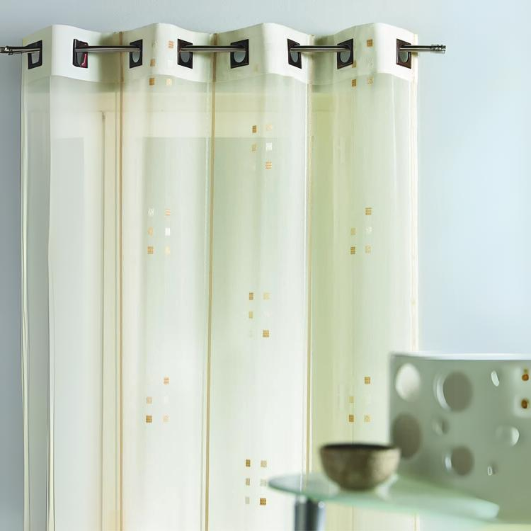 Voilage en Jacquard Fils Coupés 'Carrés'