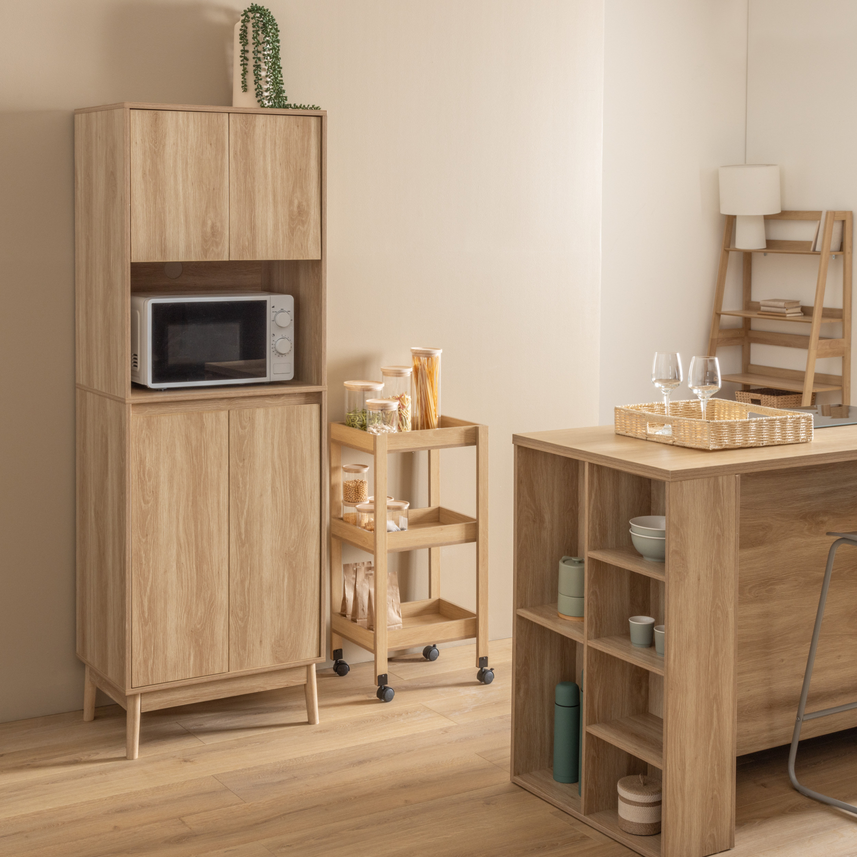 Desserte de rangement en bois à roulettes — vue 5
