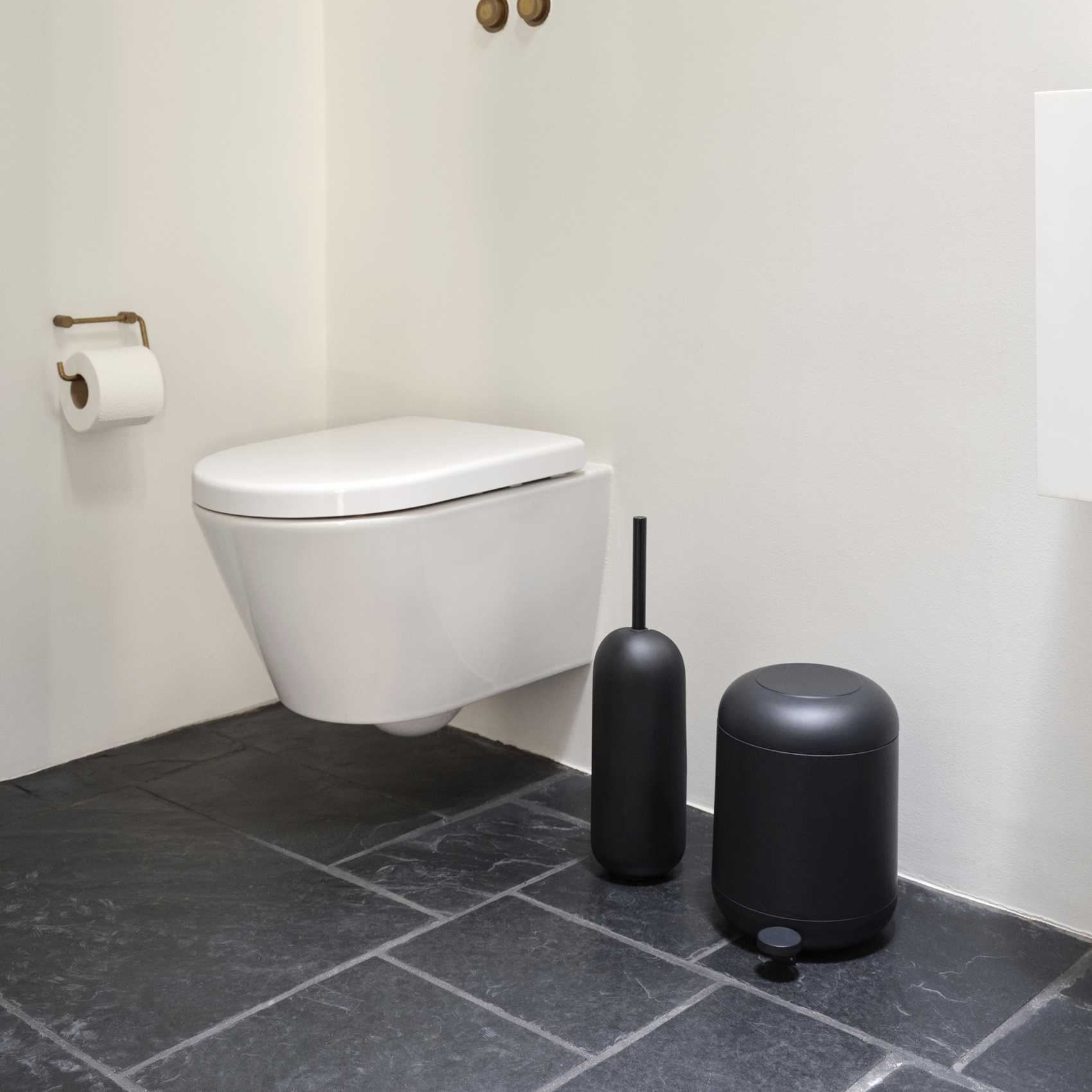 Poubelle salle de bain 4L — vue 3