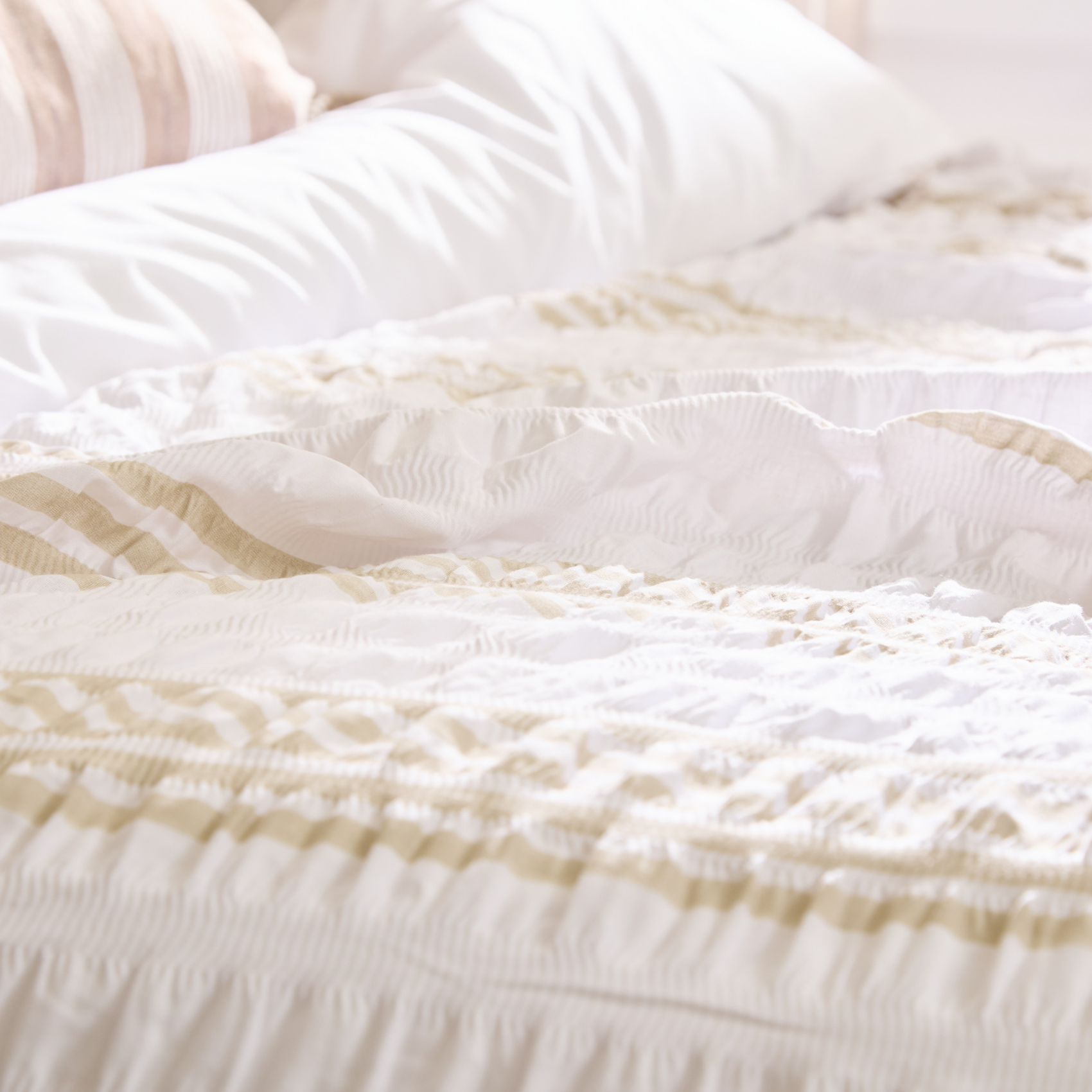 Parure de lit réversible texturée 3 pièces à rayures housse + taies — vue 3