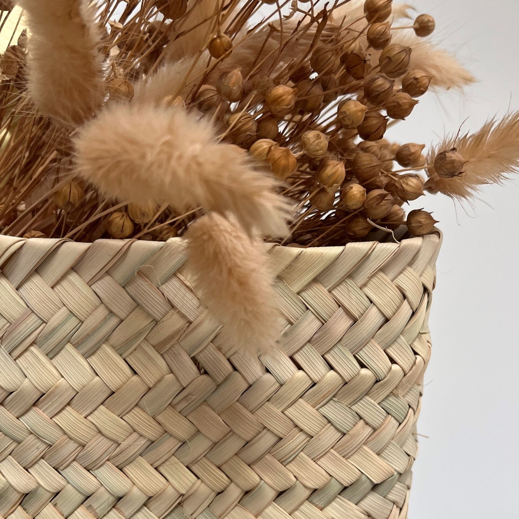 Panier suspendu osier — vue 3