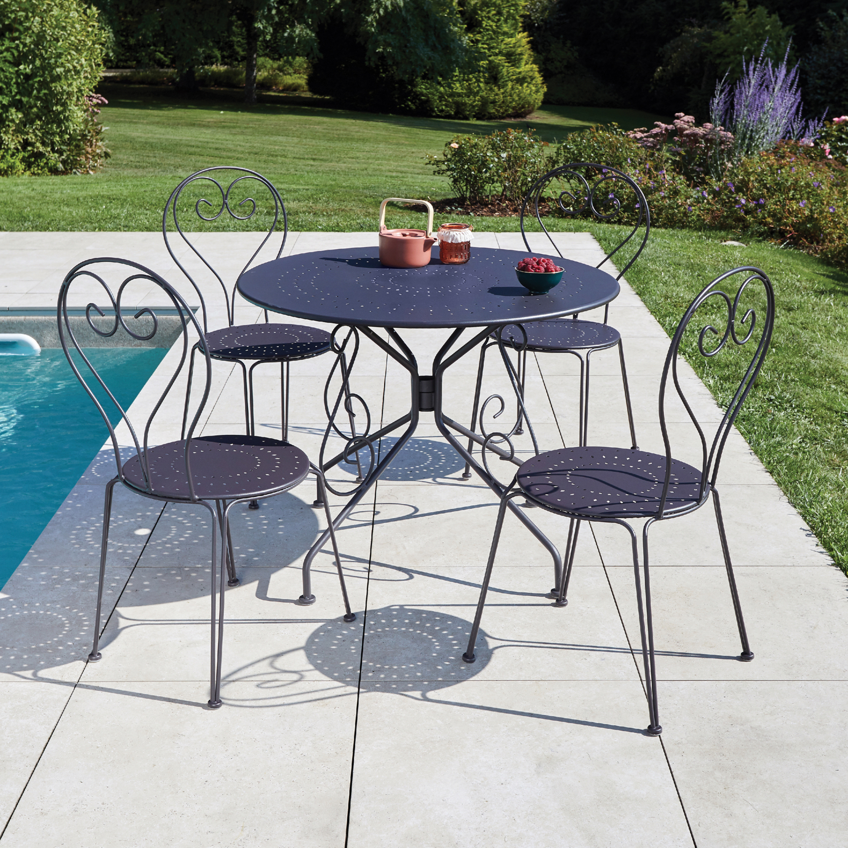Salon de jardin bistrot en acier anthracite