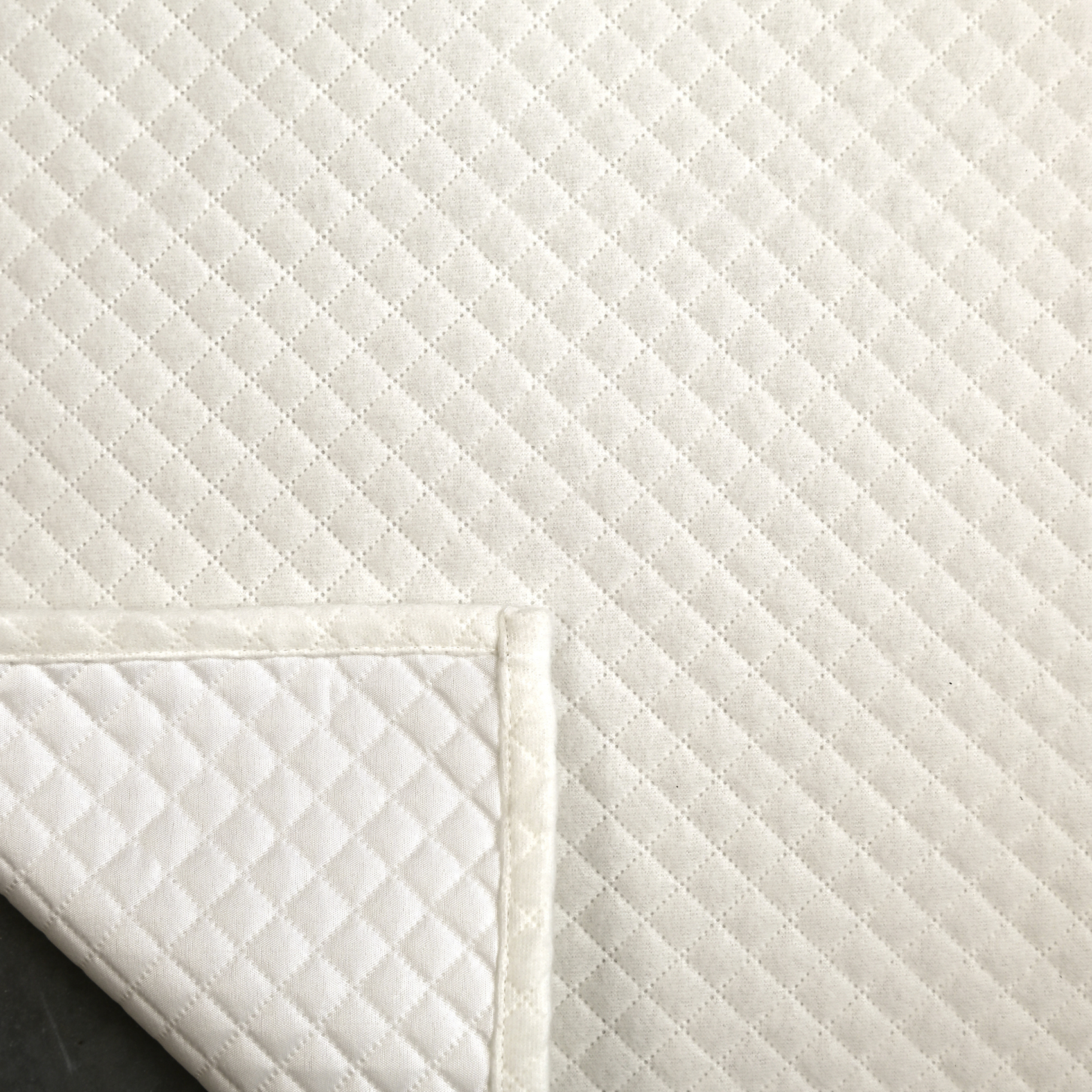Tissu doublure acoustique thermique matelassée au mètre — vue 4
