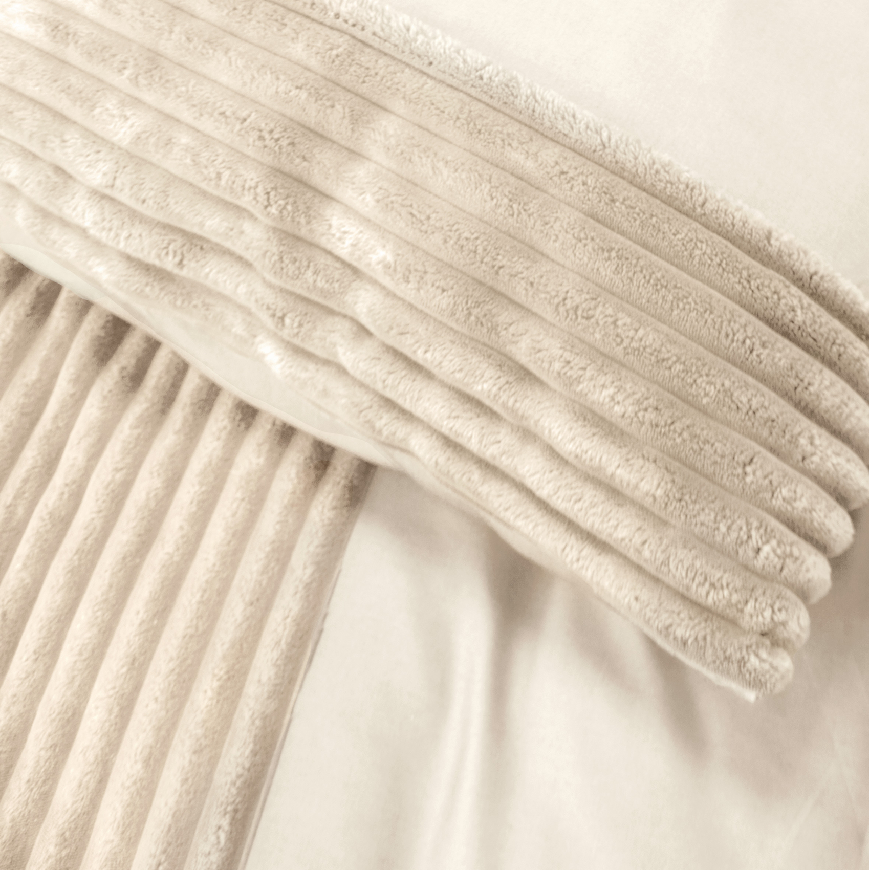 Parure de lit 3 pièces velours bande côtelé housse + taies — vue 3