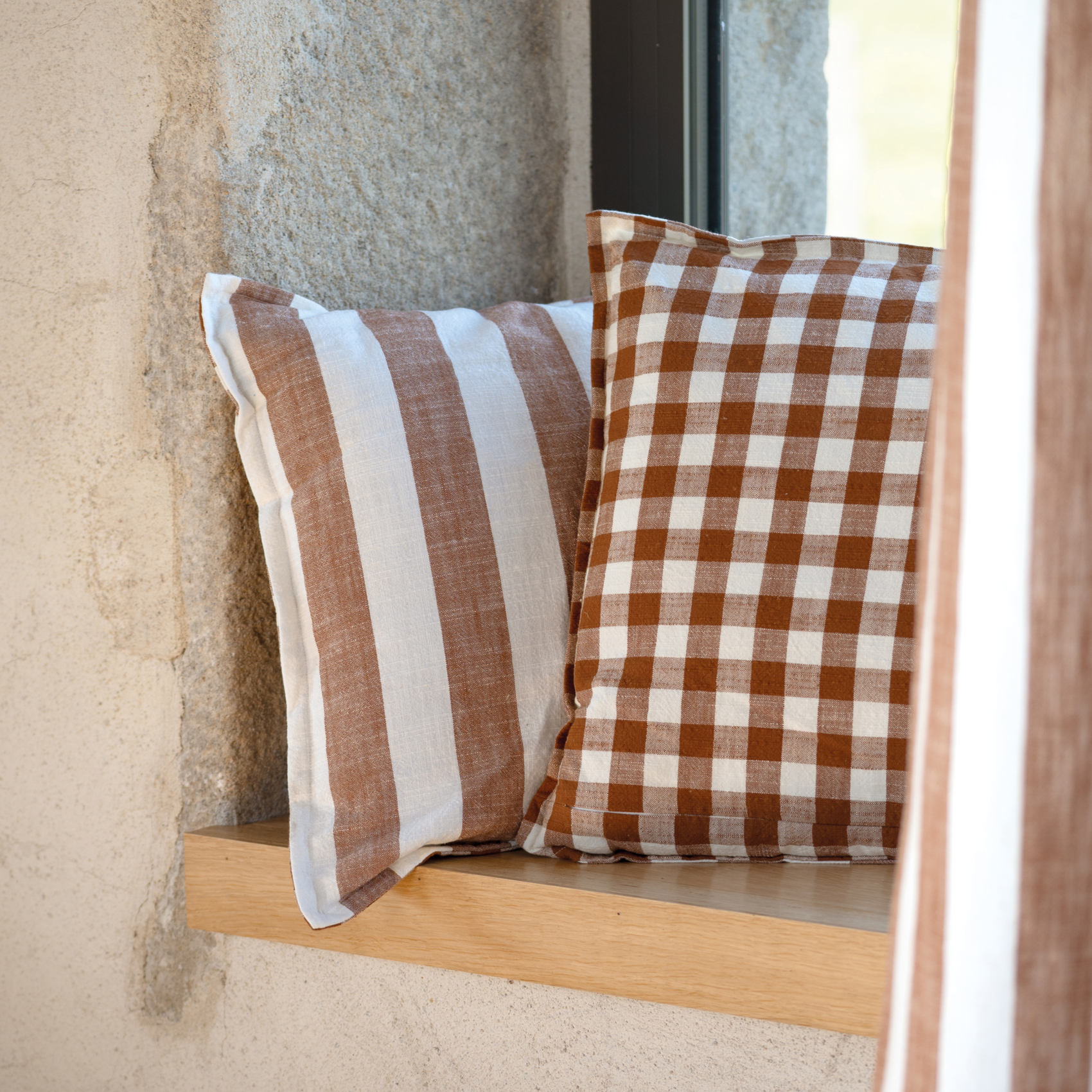 Housse de coussin recto-verso 100% coton rayures et vichy LOURMARIN — vue 3