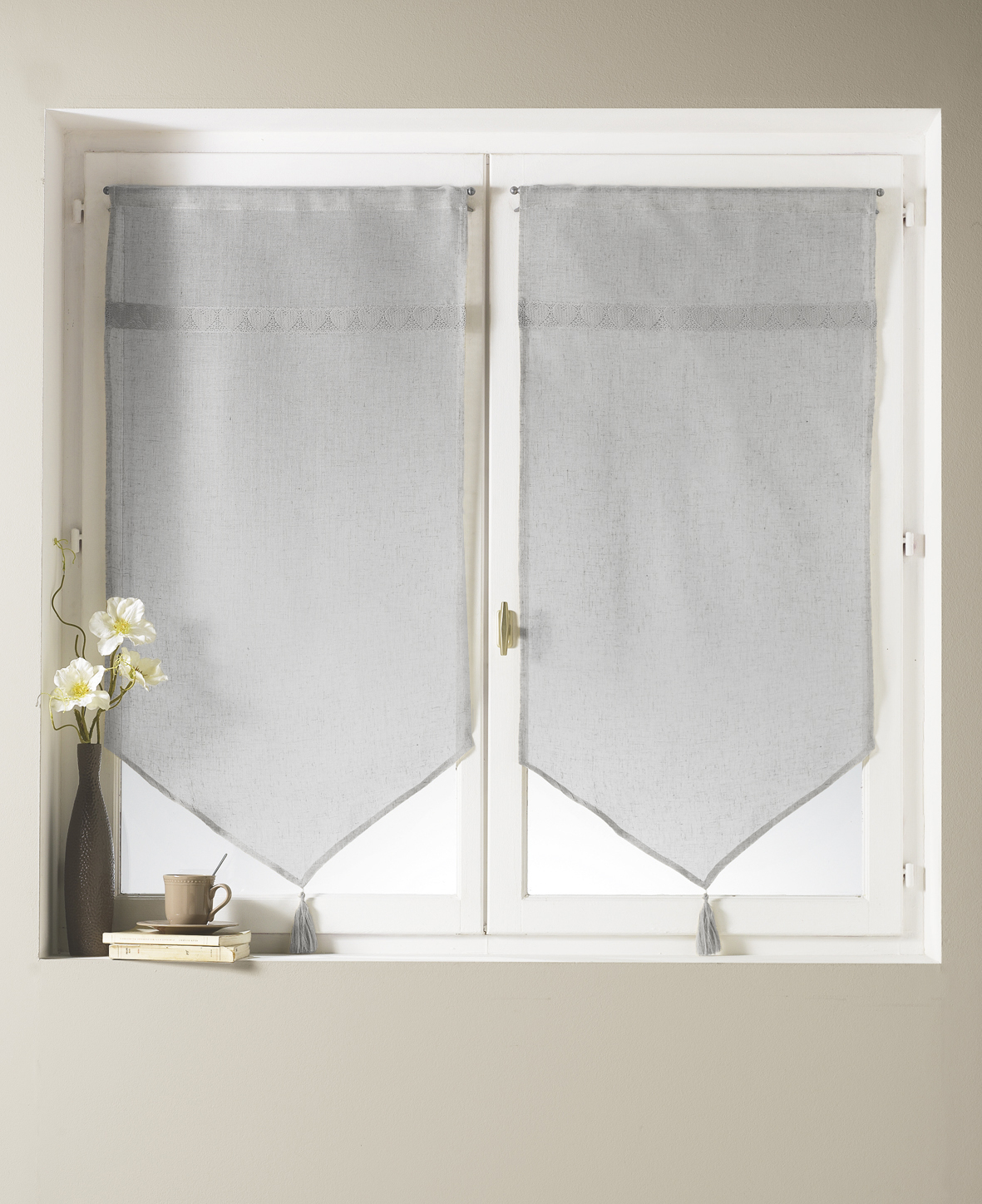 Paire de voilage à parement haut en macramé coeur