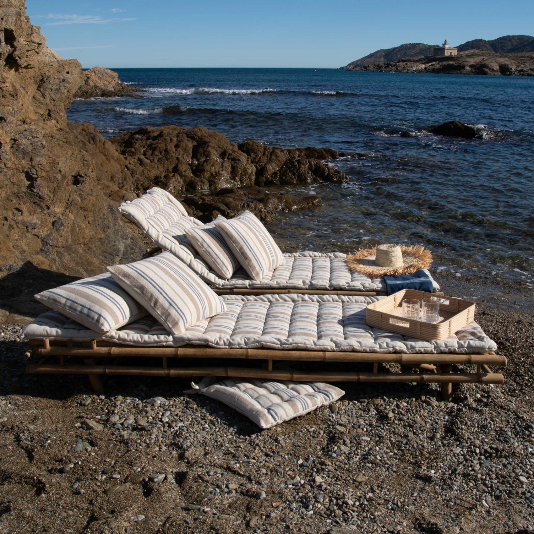 Matelas bain de soleil matelassé à rayures — vue 4