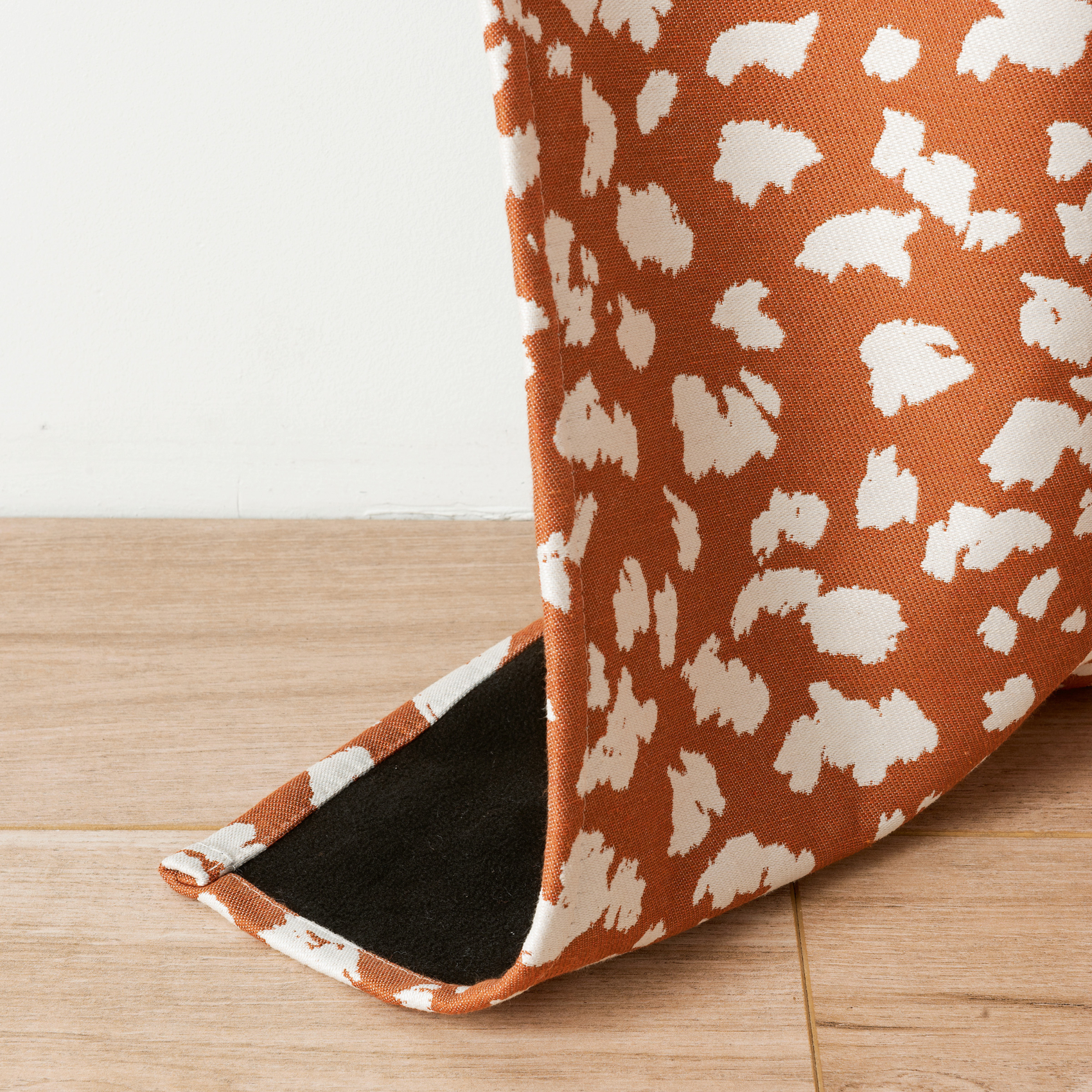 Tissu thermique et phonique obscurcissant jacquard face polaire — vue 6