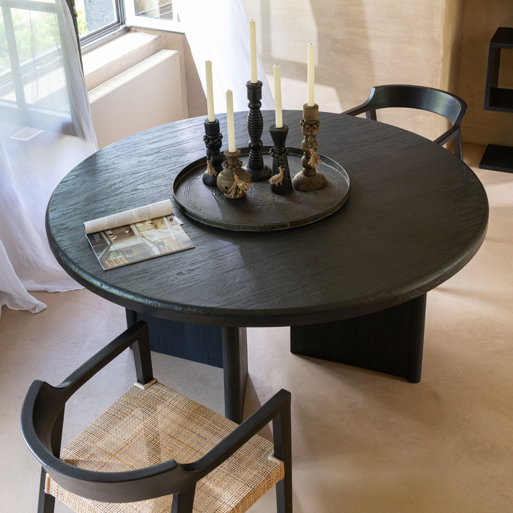 Table à manger ronde en teck — vue 6