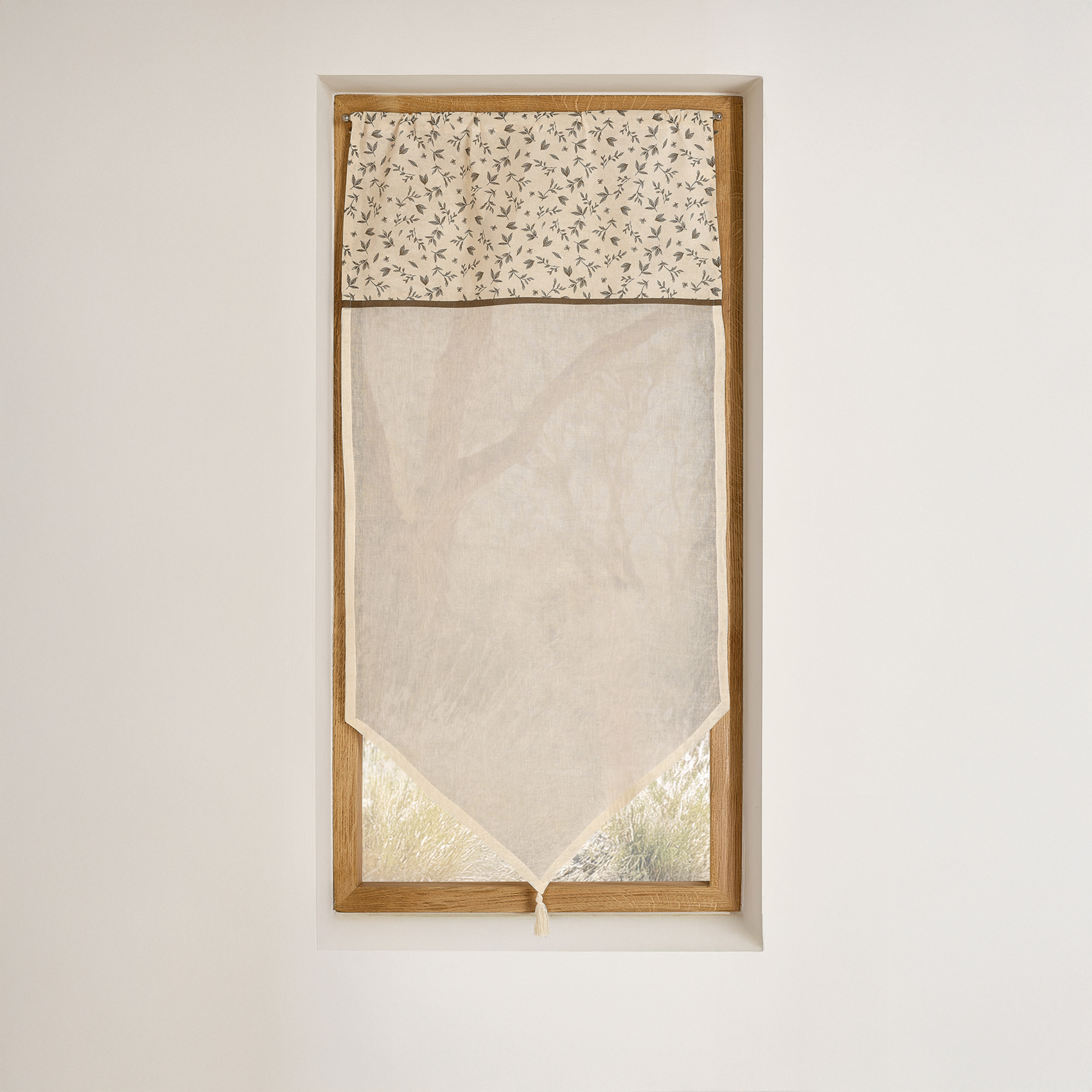 Vitrage coton à parement végétal et bas pointe