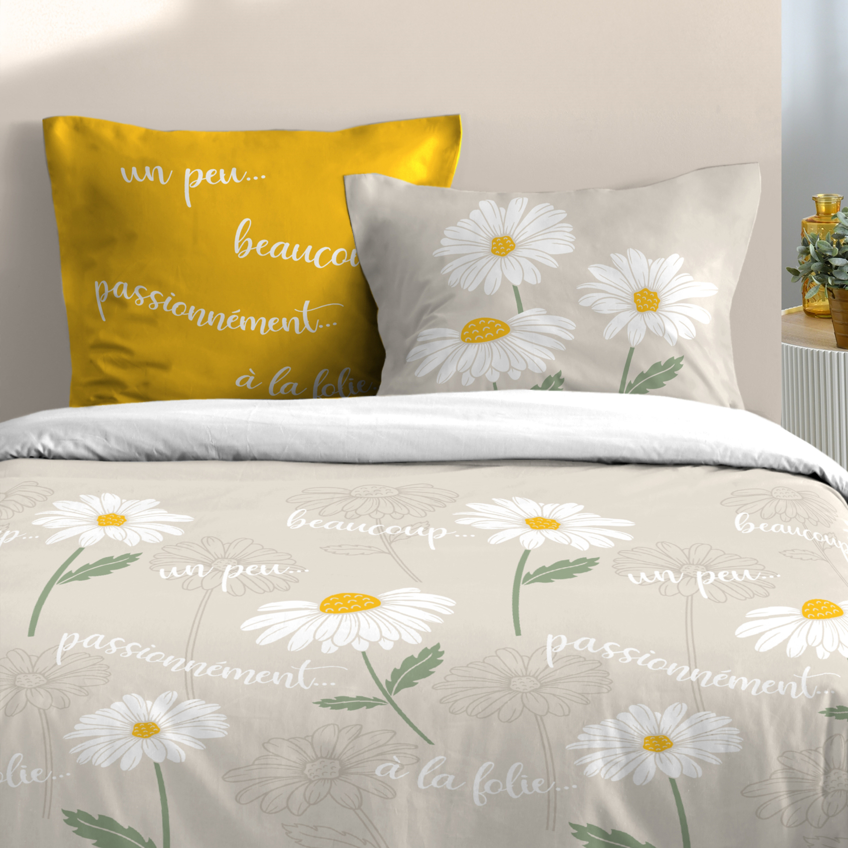 Parure de lit 3 pièces en coton marguerites housse + taies — vue 4