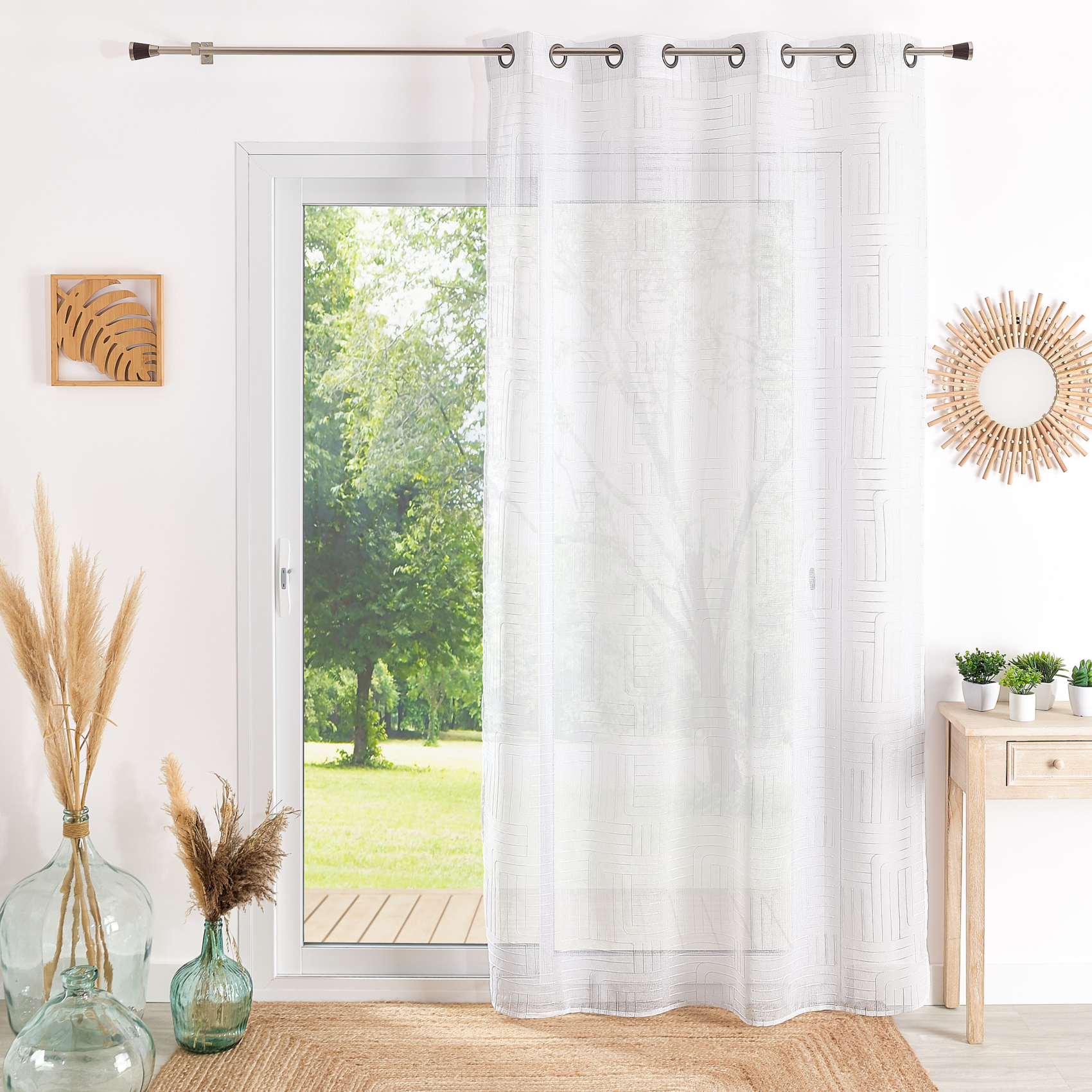 Voilage motif géométrique brodé