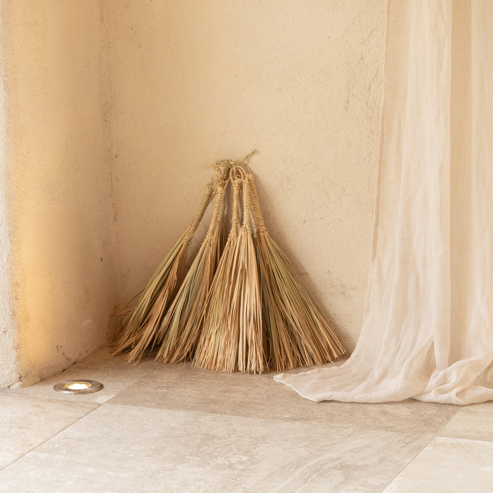 Balai naturel long en paille — vue 4