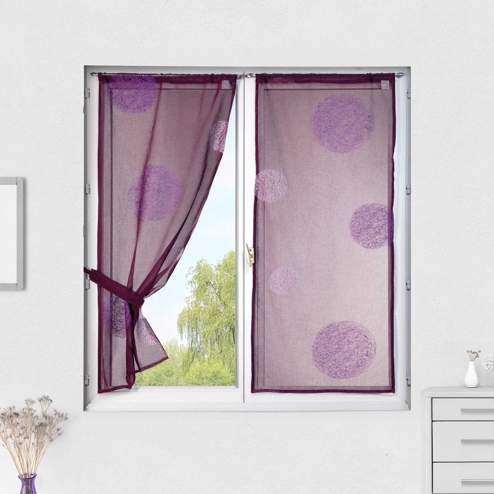 Petit Voilage Prune Brodé 'Ronds Mêlés'