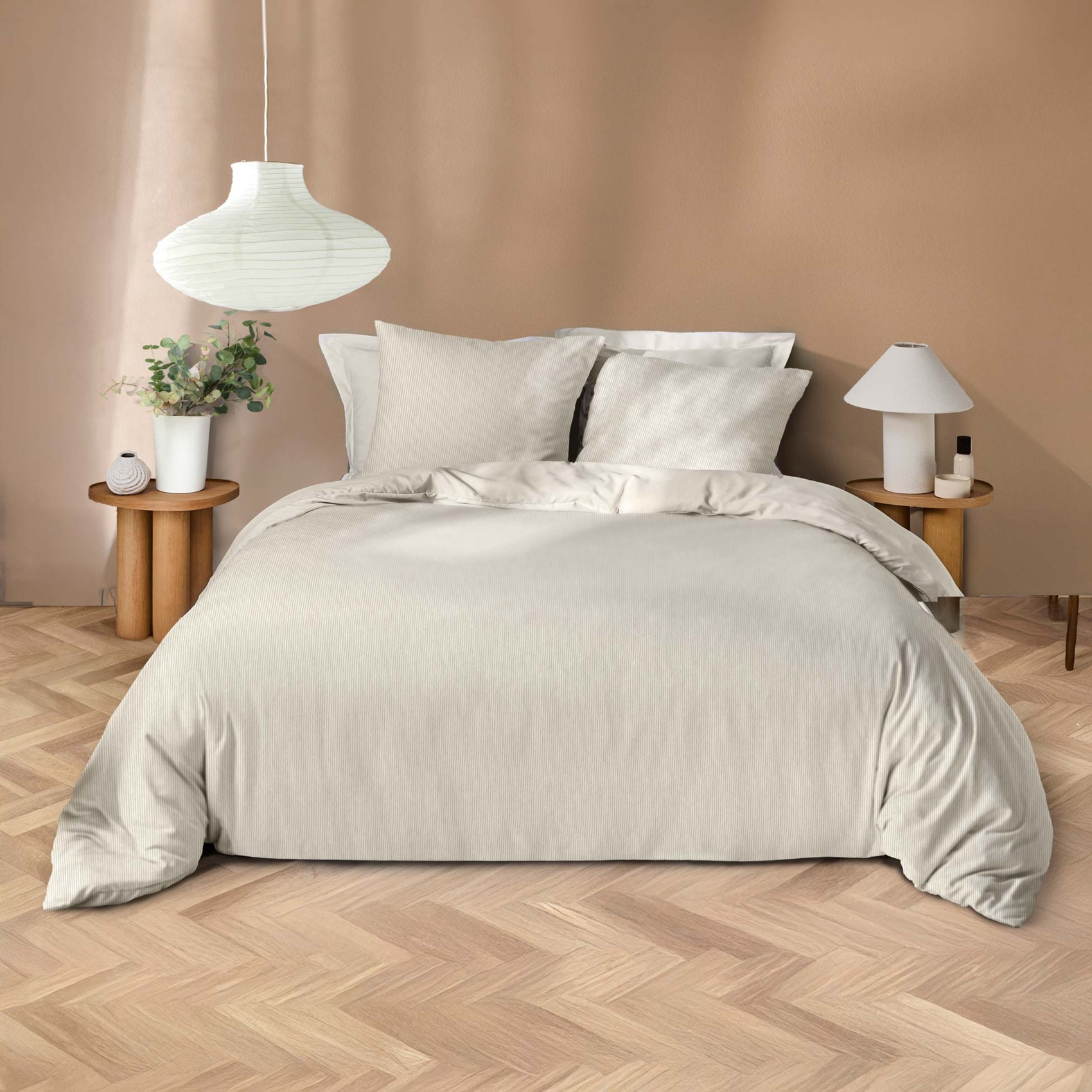 Parure de lit en microfibre flanelle motif fines rayures