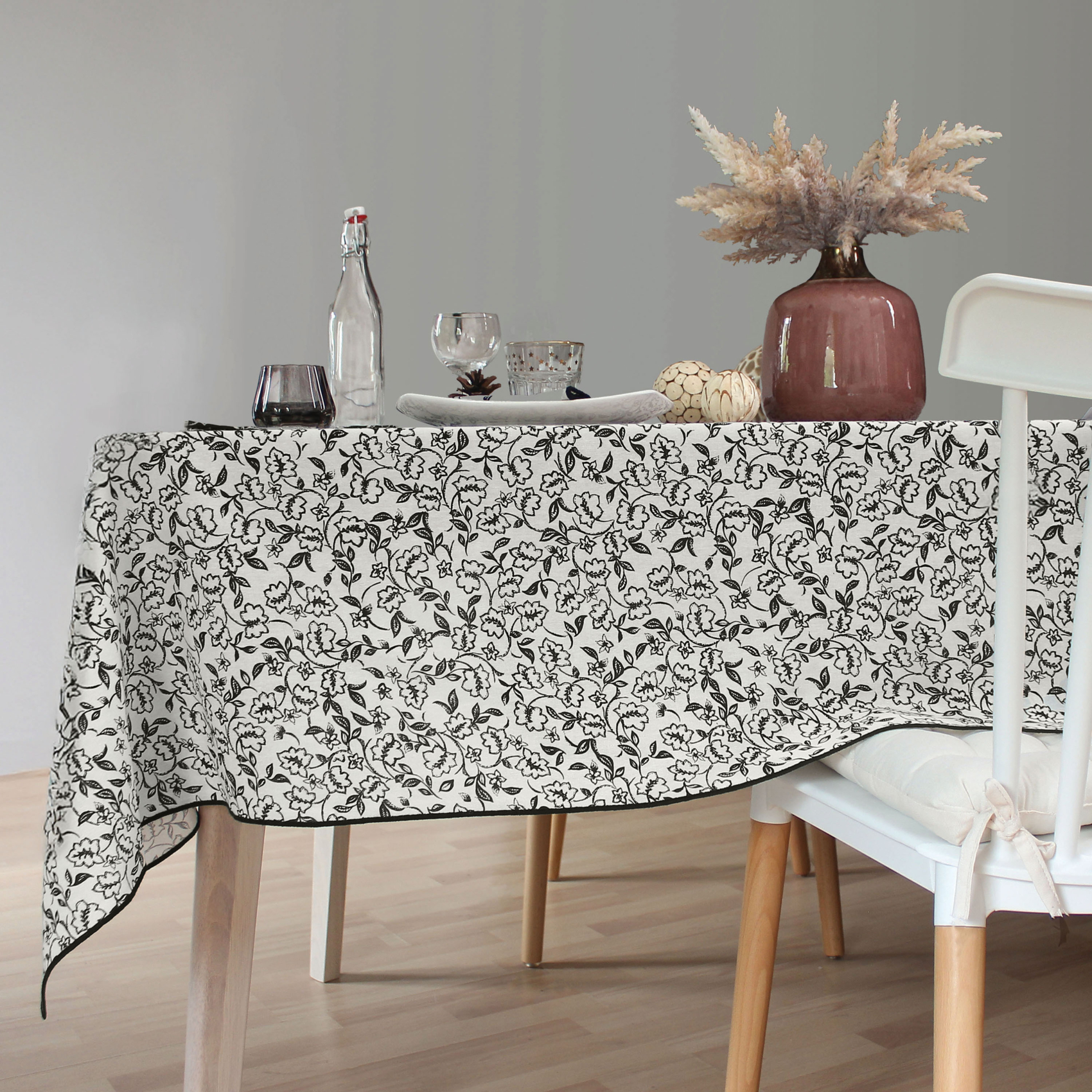 Nappe déperlante en voile de coton imprimée fleurs — vue 3