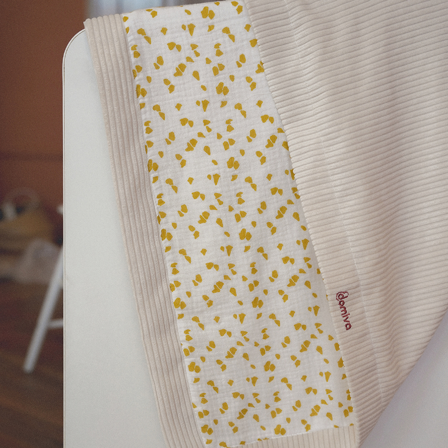 Couverture réversible esprit safari pour bébé — vue 3