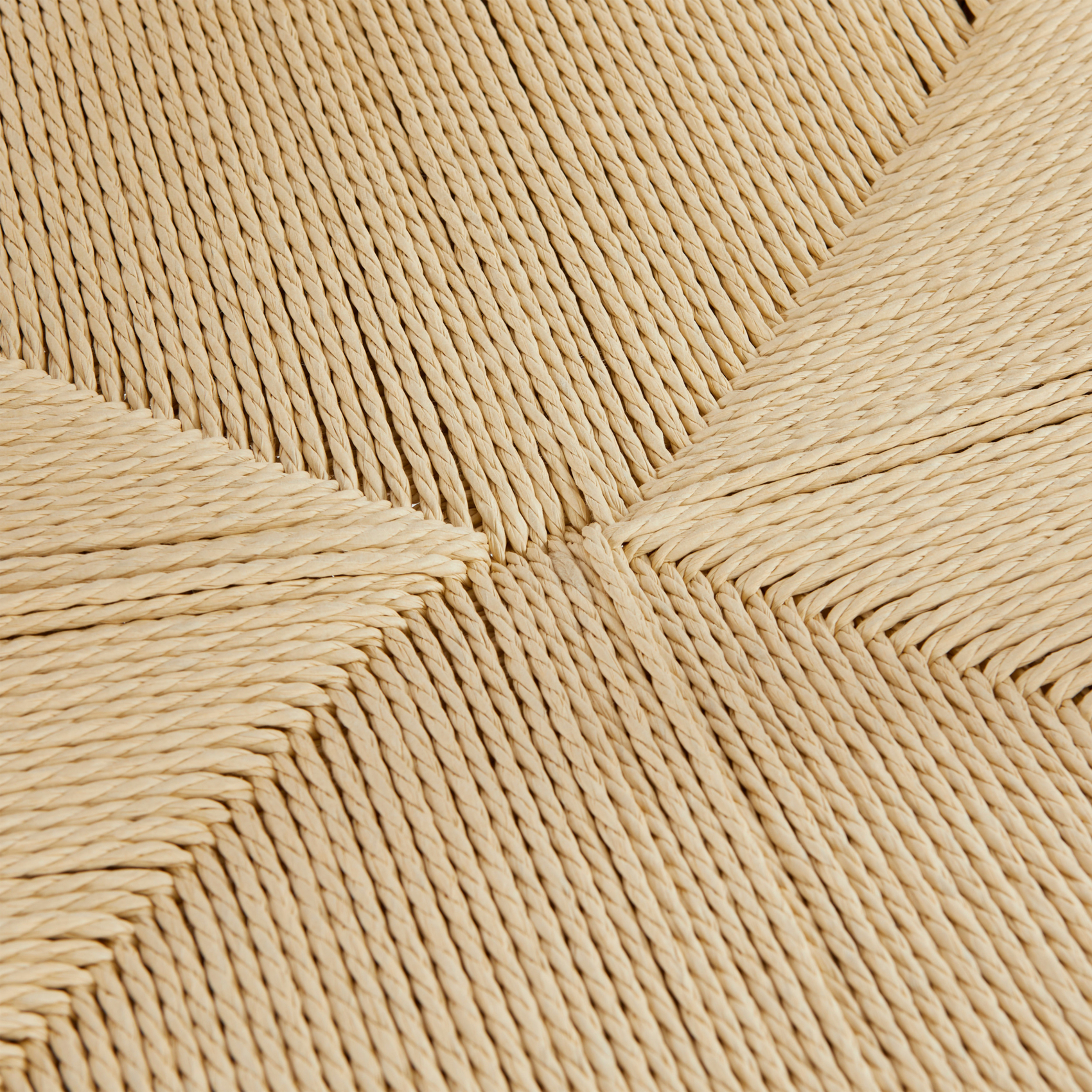 Chaise en bois massif avec assise tressée — vue 3