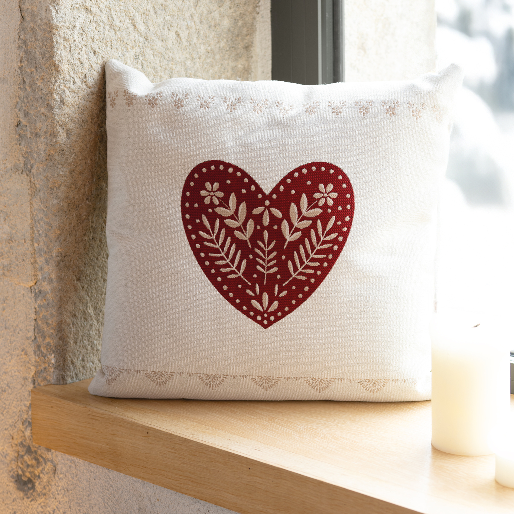 Coussin montagne cœur rouge — vue 3