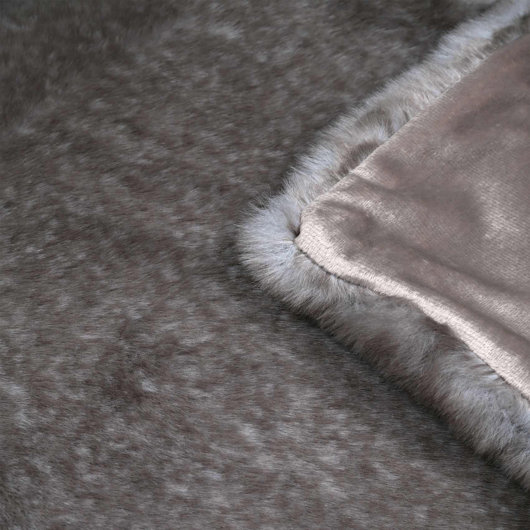 Plaid imitation fourrure douce — vue 4