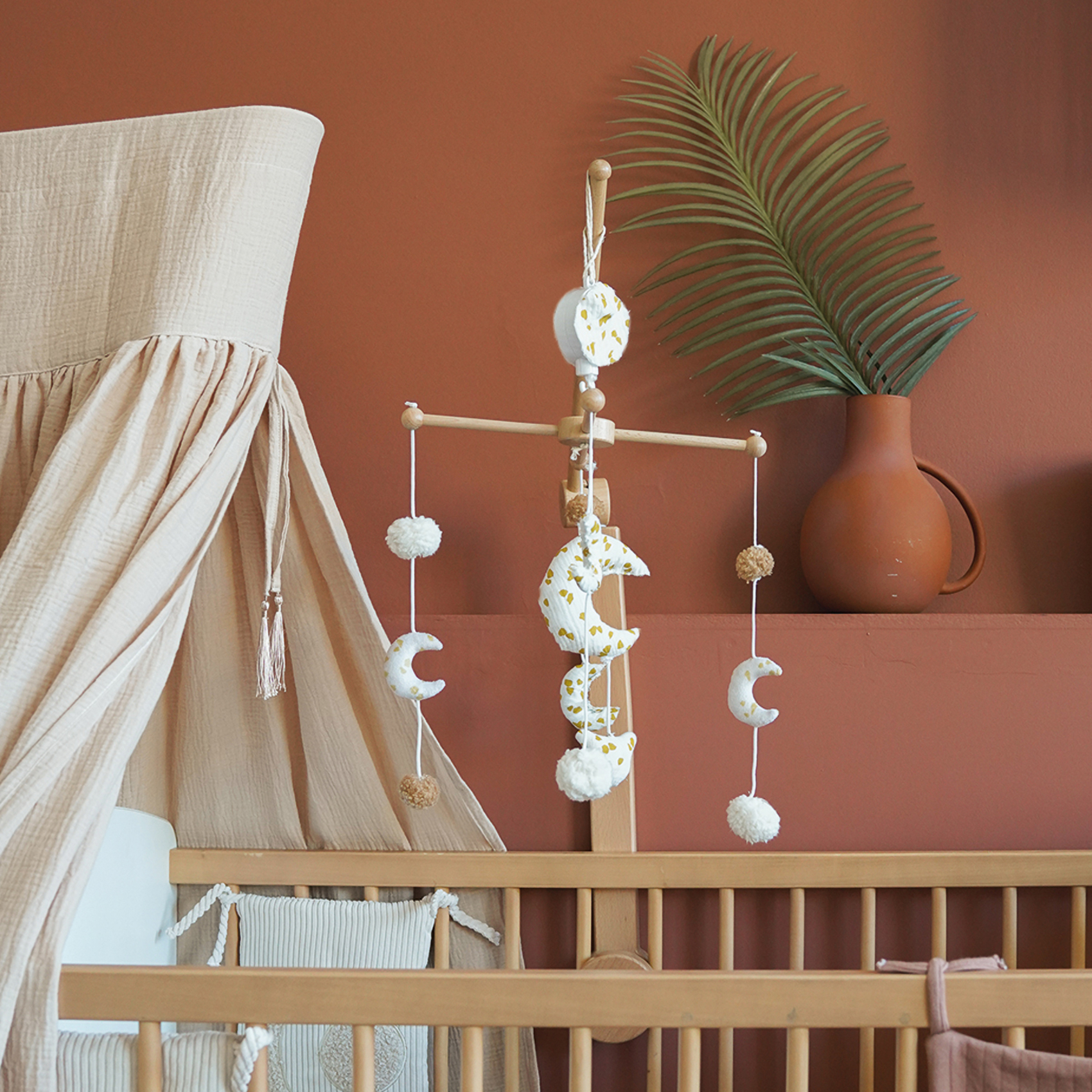 Mobile musical lune pour bébé — vue 4