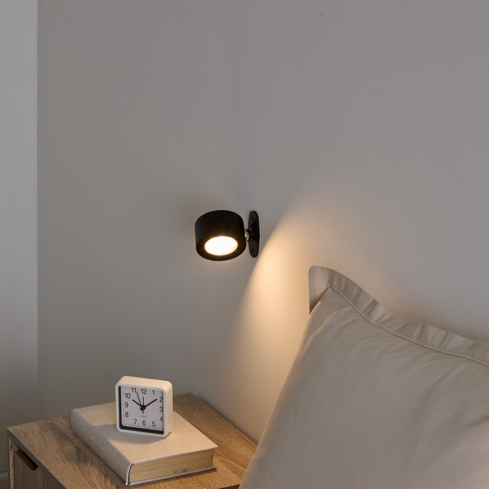 Lampe murale LED rechargeable avec intensité réglable — vue 6