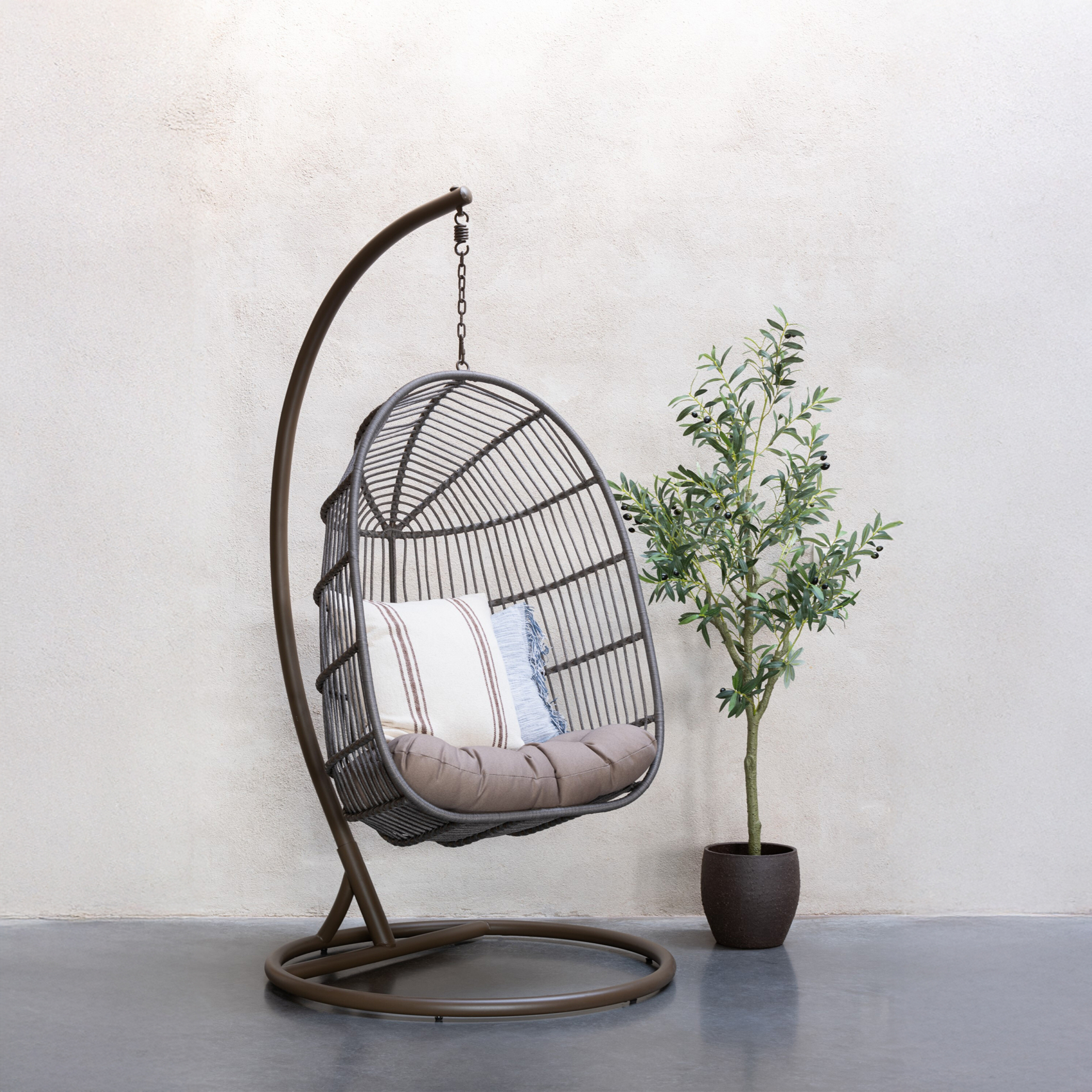 Fauteuil suspendu acier et corde — vue 3