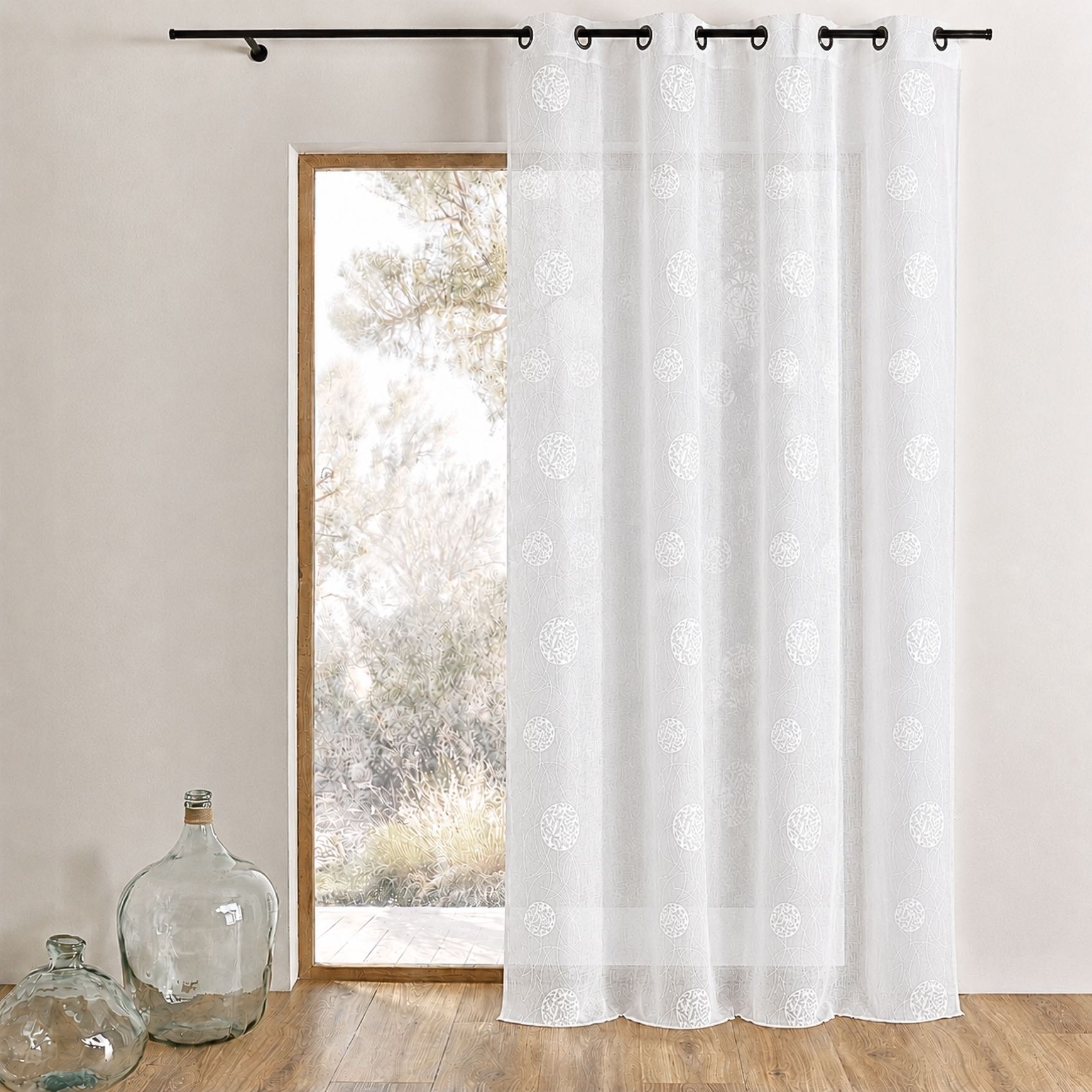 Voilage brodé en organza à motifs ronds — vue 5