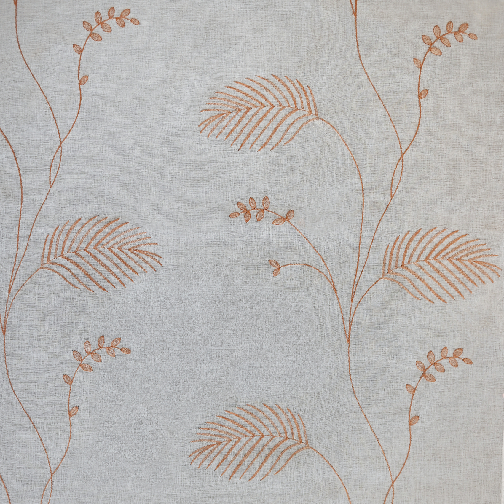 Tissu voilage brodé motif feuilles avec bas plombé — vue 4