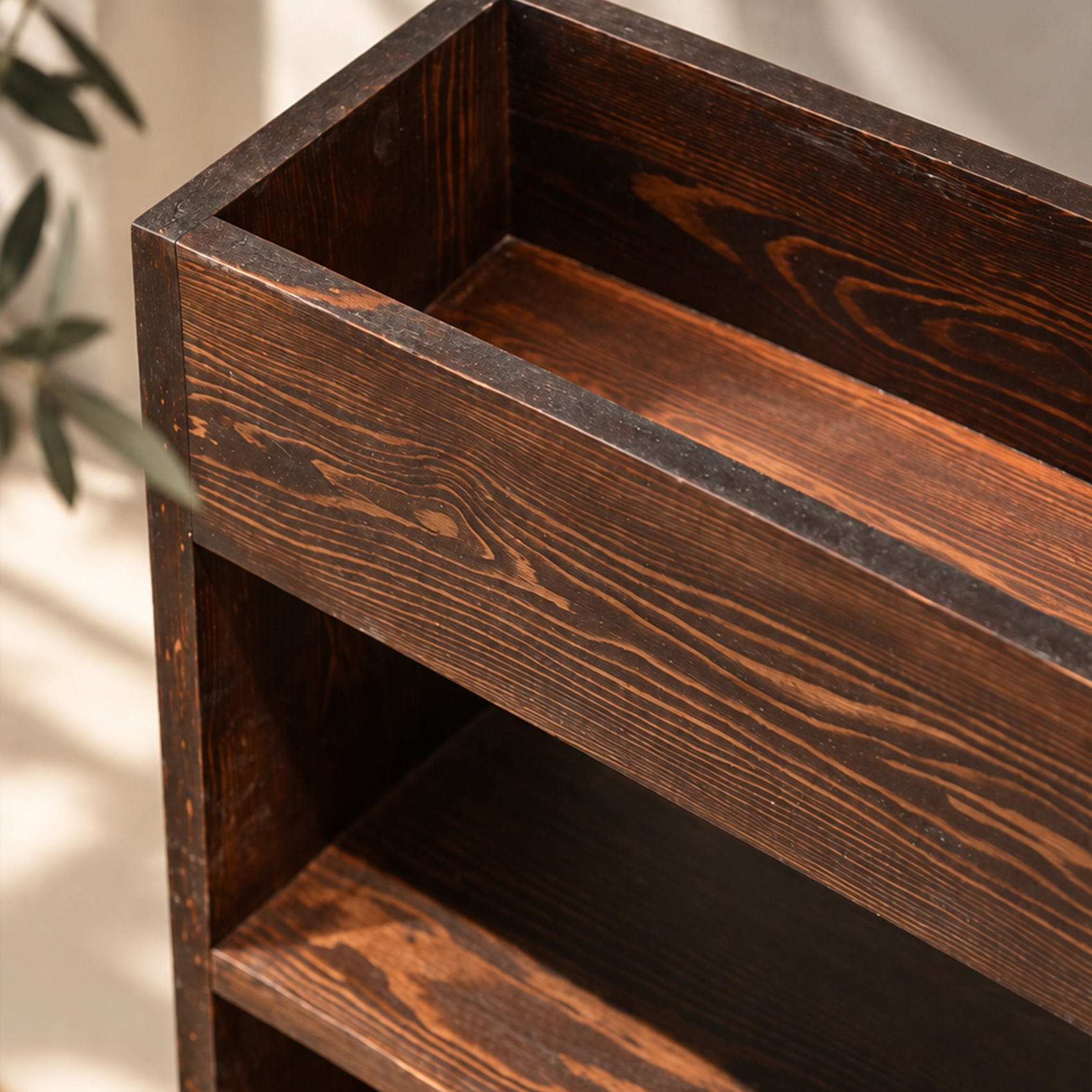 Console bibliothèque noyer — vue 3