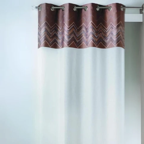 Visillo en jacquard con paramento superior galón