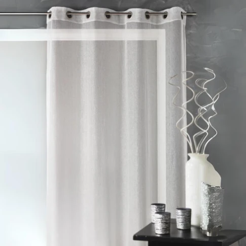 Visillo liso con hilos en lurex