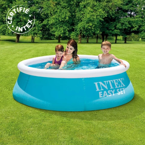Pequeña piscina INTEX