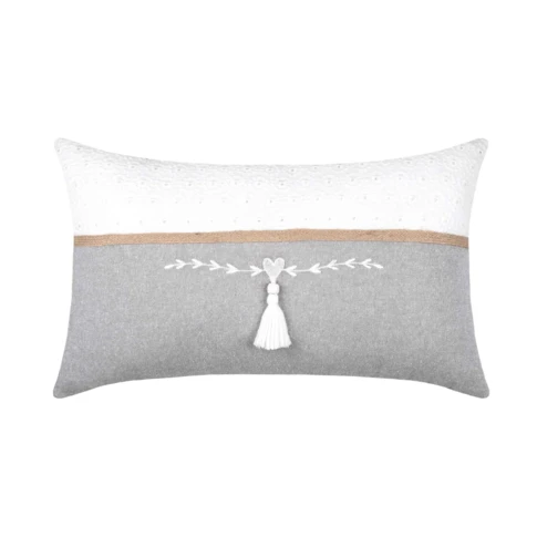 Coussin rectangulaire esprit romantique