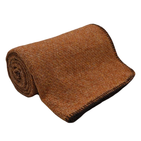 Plaid en laine avec micro-motif losange