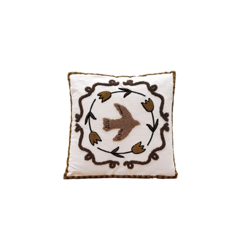 Coussin brodé colombe style bohème