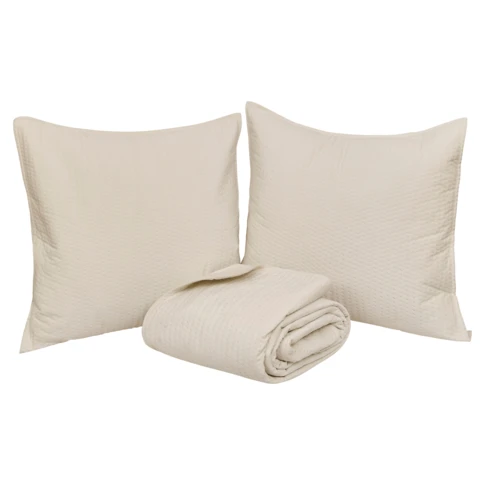 Dessus de lit matelassé avec 2 taies assorties 240 x 260 cm Ecru