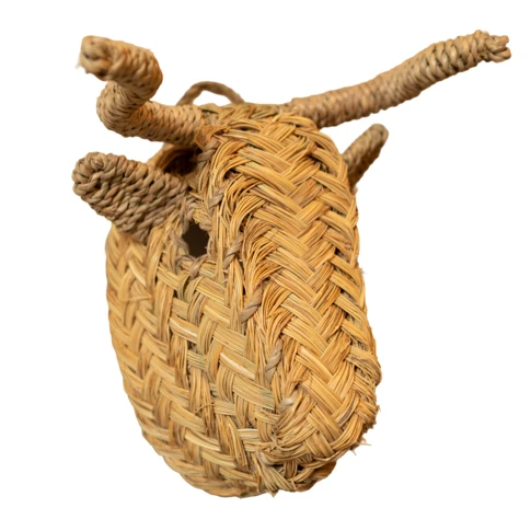 Wanddeko mit kleinem Stierkopf aus Stroh