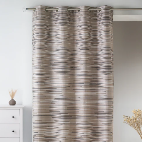 Cortina en jacquard fantasía y gráfica