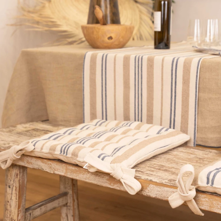 Coprisedia trapuntato a righe in tessuto canvas